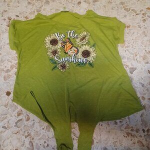 Truself Women's Pull-Over Top NWOT L Green with Sunflowers